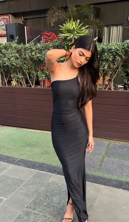 Black Scarlet Bodycon Dress Scoopstyle