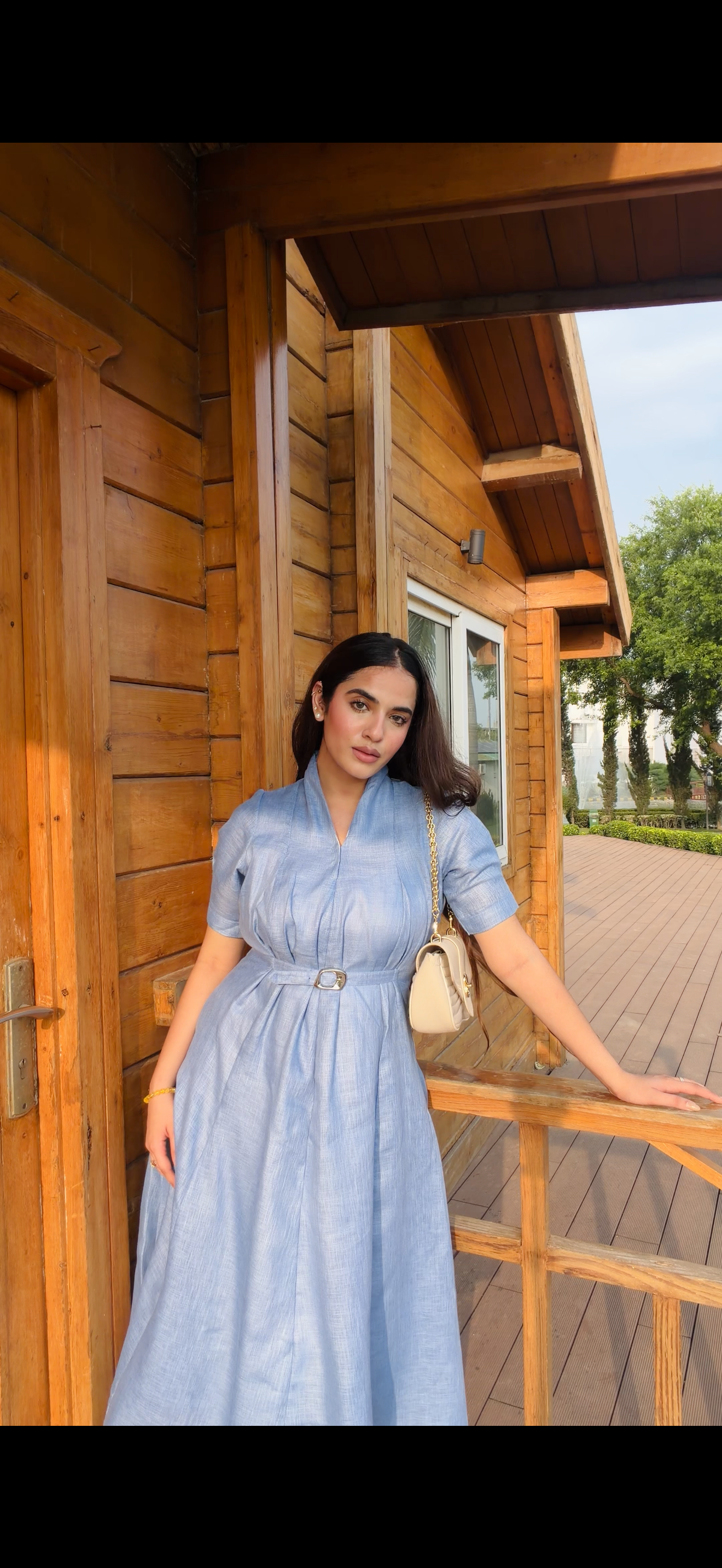 Blue Orchid Midi dress with belt Scoopstyle
