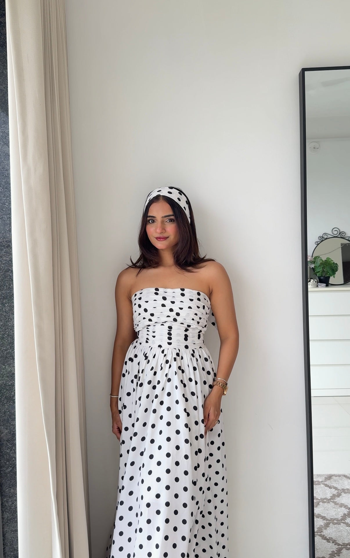 Black White Diva Polka Dots Dress with Scarf Scoopstyle